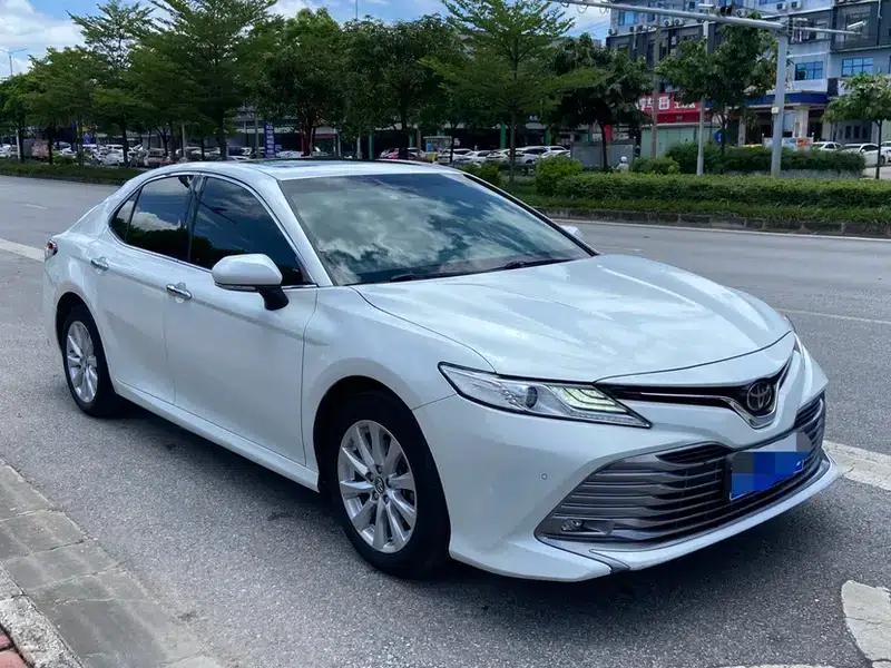 Camry 2019 Facelift 2.0G Luxury Edition — миниатюра 3