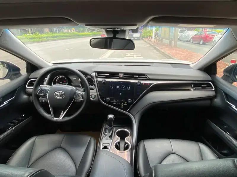 Camry 2019 Facelift 2.0G Luxury Edition — миниатюра 8