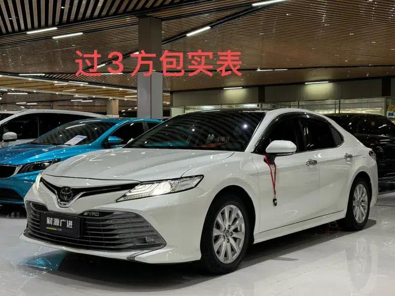 Camry 2019 Facelift 2.0G Luxury Edition — миниатюра 1