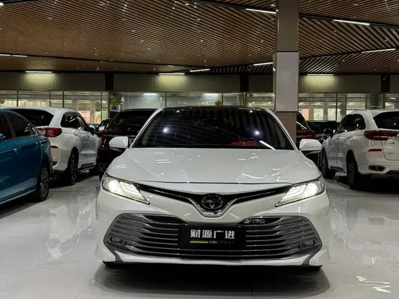 Camry 2019 Facelift 2.0G Luxury Edition — миниатюра 2