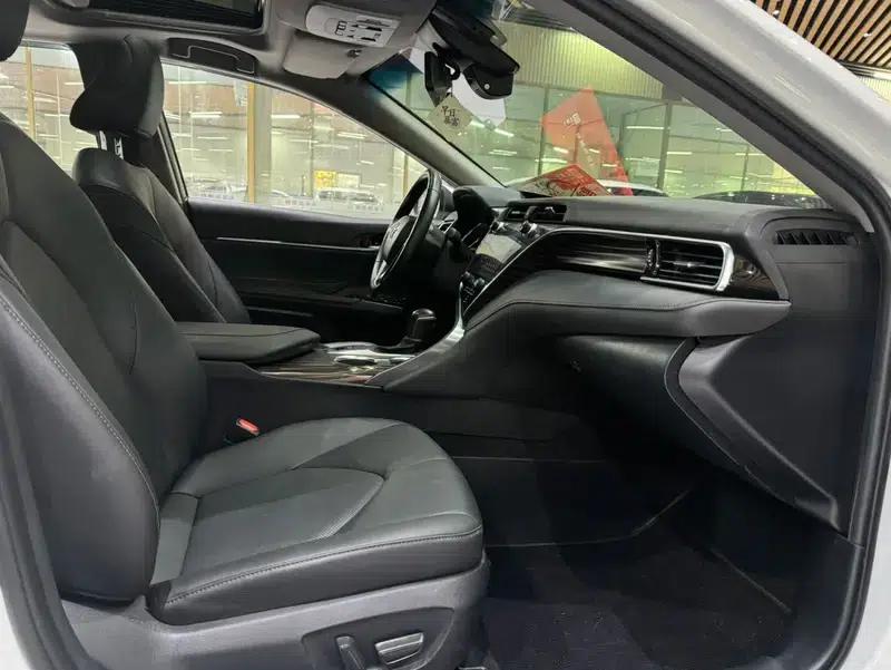 Camry 2019 Facelift 2.0G Luxury Edition — миниатюра 12