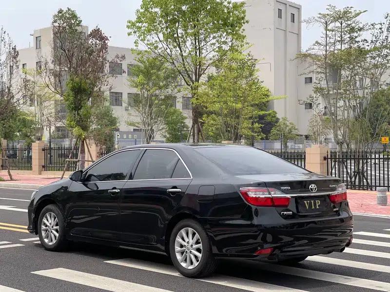 Camry 2016 2.0G 10th Anniversary Leading Edition — миниатюра 4