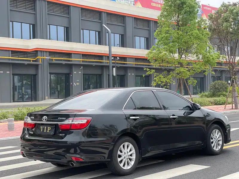 Camry 2016 2.0G 10th Anniversary Leading Edition — миниатюра 6