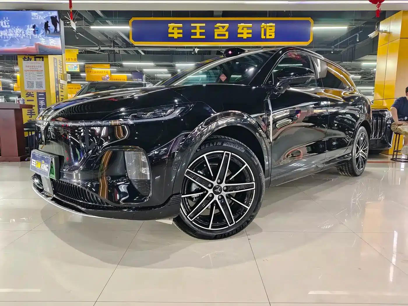 Voyah 2025 Four-Wheel Drive Qiankun Edition — миниатюра 1