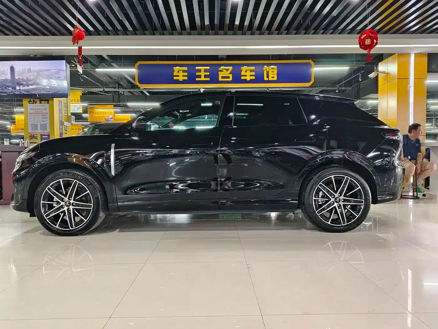 Voyah 2025 Four-Wheel Drive Qiankun Edition — миниатюра 13
