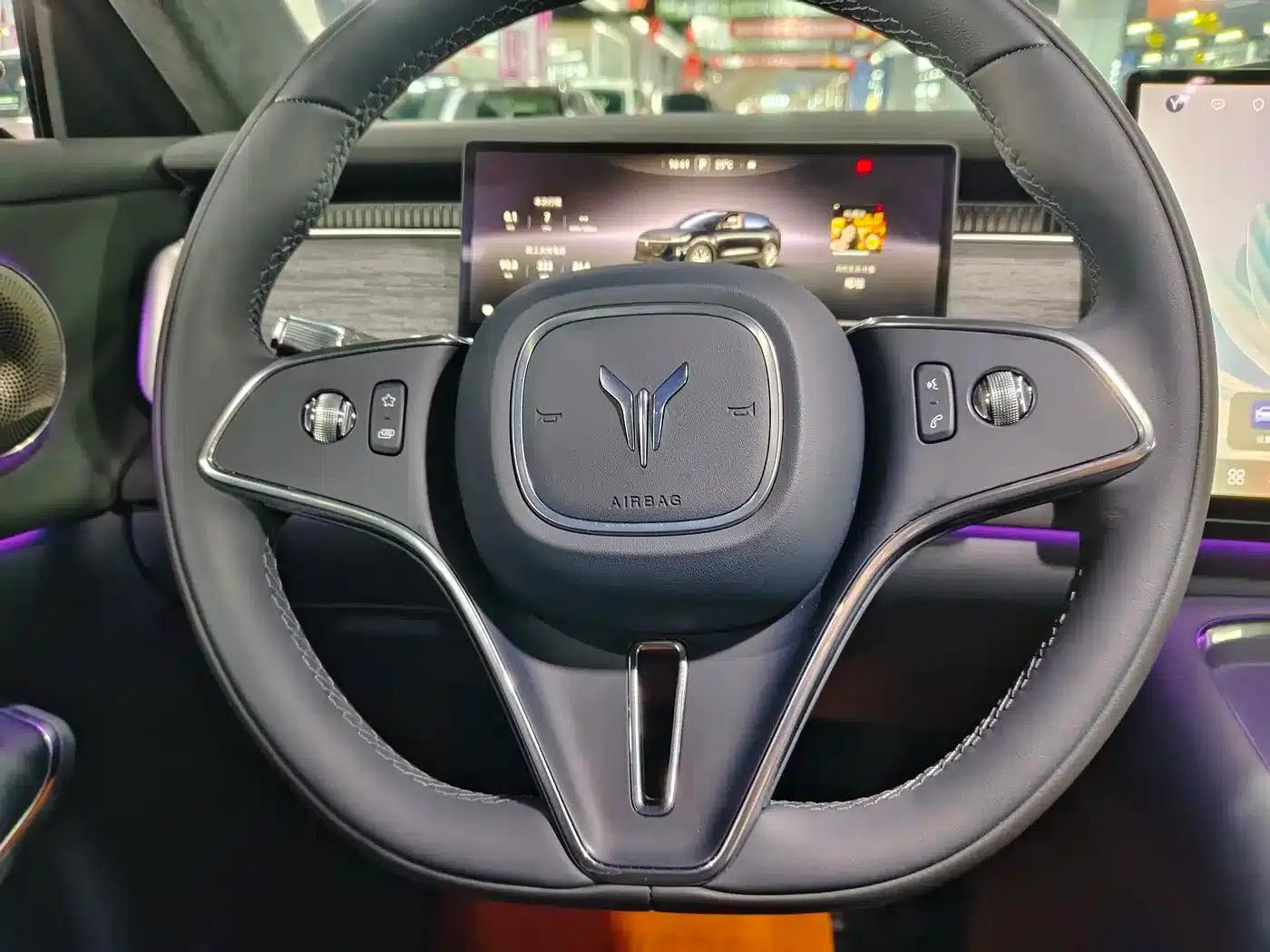Voyah 2025 Four-Wheel Drive Qiankun Edition — миниатюра 8