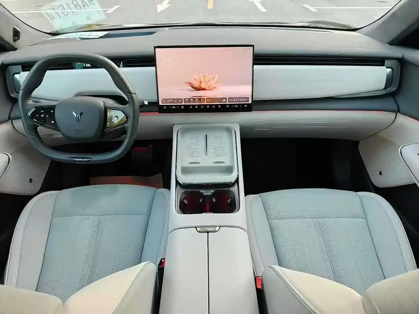 Voyah 2024 Long Range Supercharging Edition — миниатюра 6