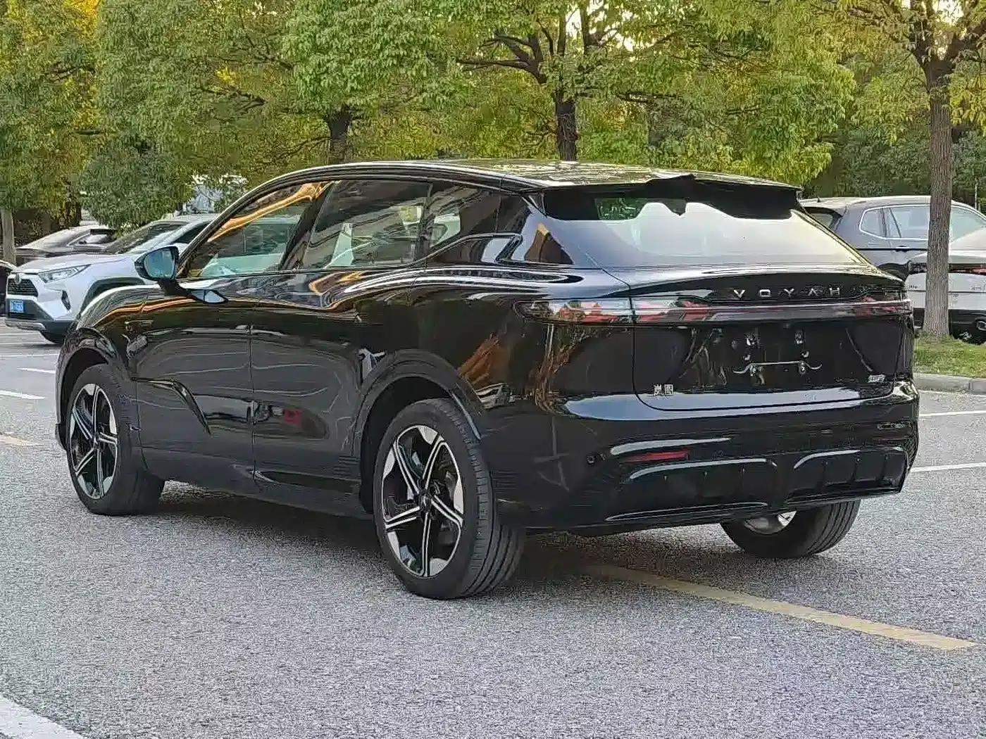 Voyah 2024 Long Range Supercharging Edition — миниатюра 9