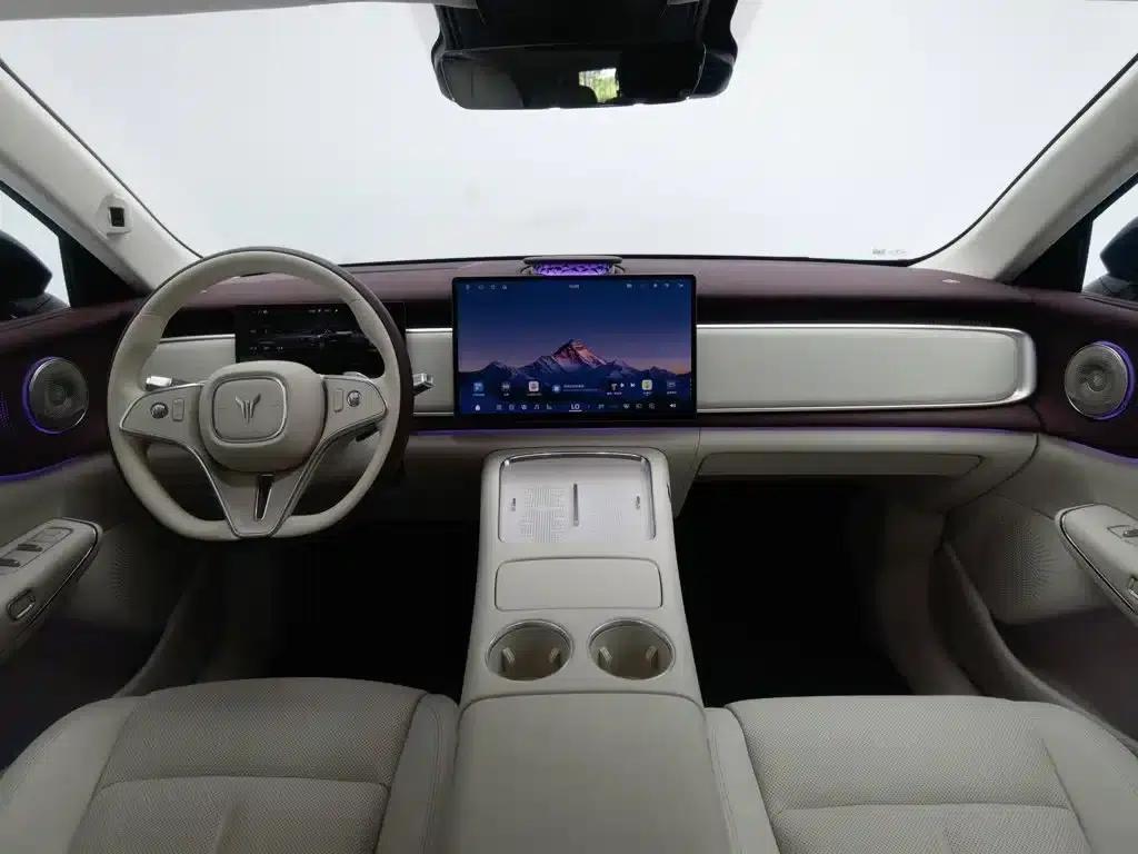 Voyah 2025 Four-Wheel Drive Qiankun Edition — миниатюра 5