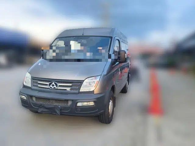 SAIC MAXUS Xintu V80 2017 2.5T AMT Aoyuntong National V Short Wheelbase Mid-Roof 5/6/10-Seater