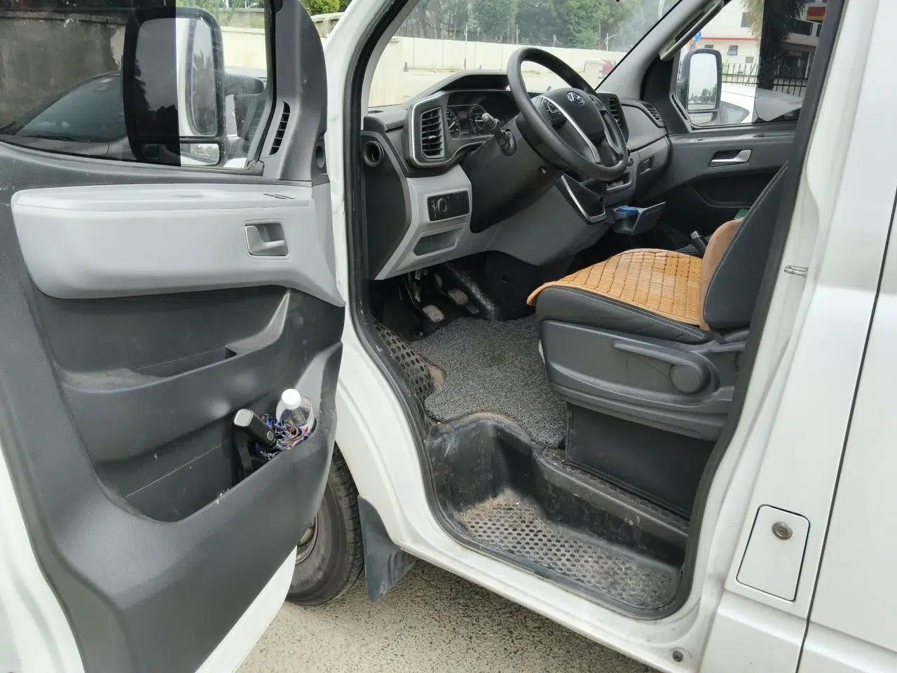 SAIC MAXUS Xintu V80 2025 Datong V80 2.0 Manual Diesel (7-Seater) — миниатюра 16