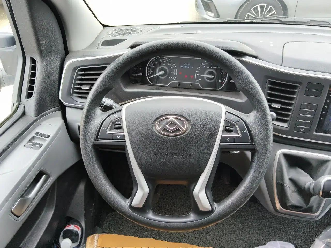 SAIC MAXUS Xintu V80 2025 Datong V80 2.0 Manual Diesel (7-Seater) — миниатюра 10