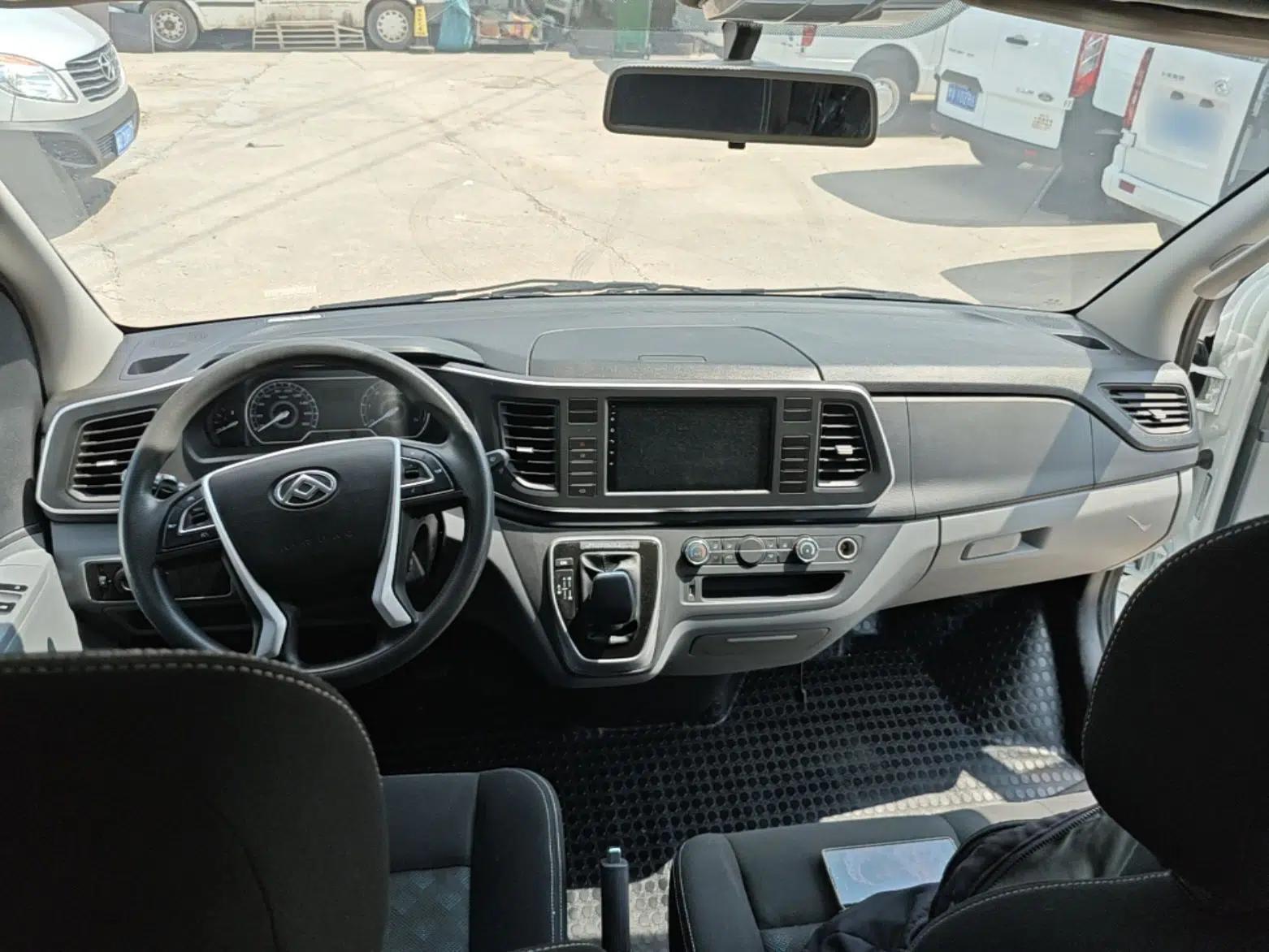 SAIC MAXUS Xintu V80 2024 Aotuntong Value Edition 6AMT Long Wheelbase Ultra-Low Roof 127 Ps 6/7/8/9-Seater — миниатюра 17