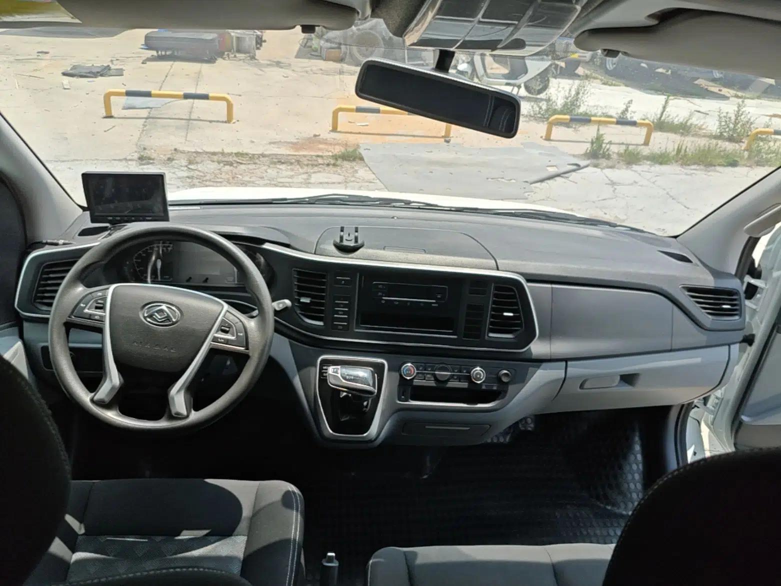 SAIC MAXUS Xintu V80 2025 PRO Aoyuntong 2.0T Automatic Long-Wheelbase Mid-Roof Model with 6/7/8/9 Seats — миниатюра 17