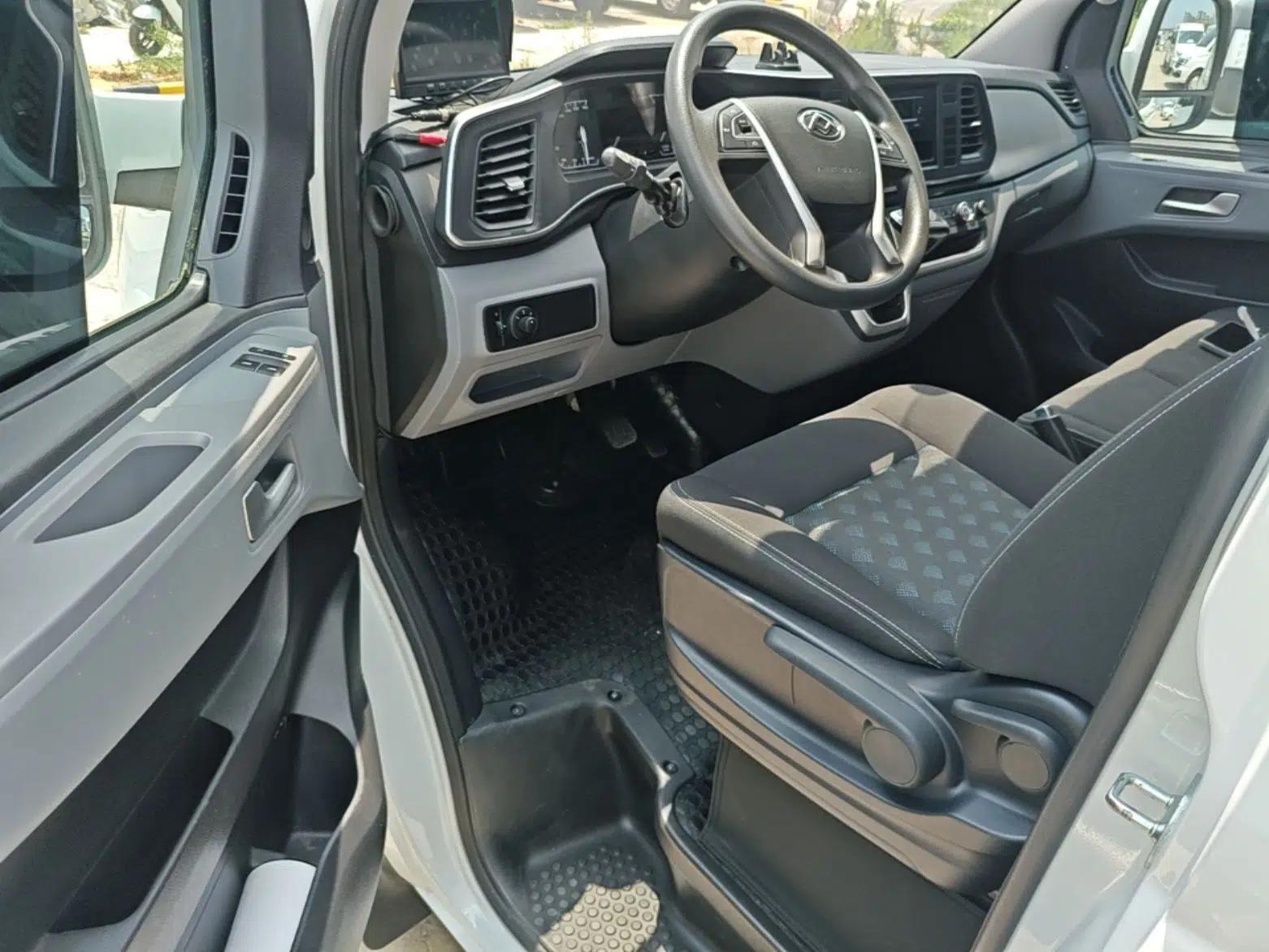 SAIC MAXUS Xintu V80 2025 PRO Aoyuntong 2.0T Automatic Long-Wheelbase Mid-Roof Model with 6/7/8/9 Seats — миниатюра 23