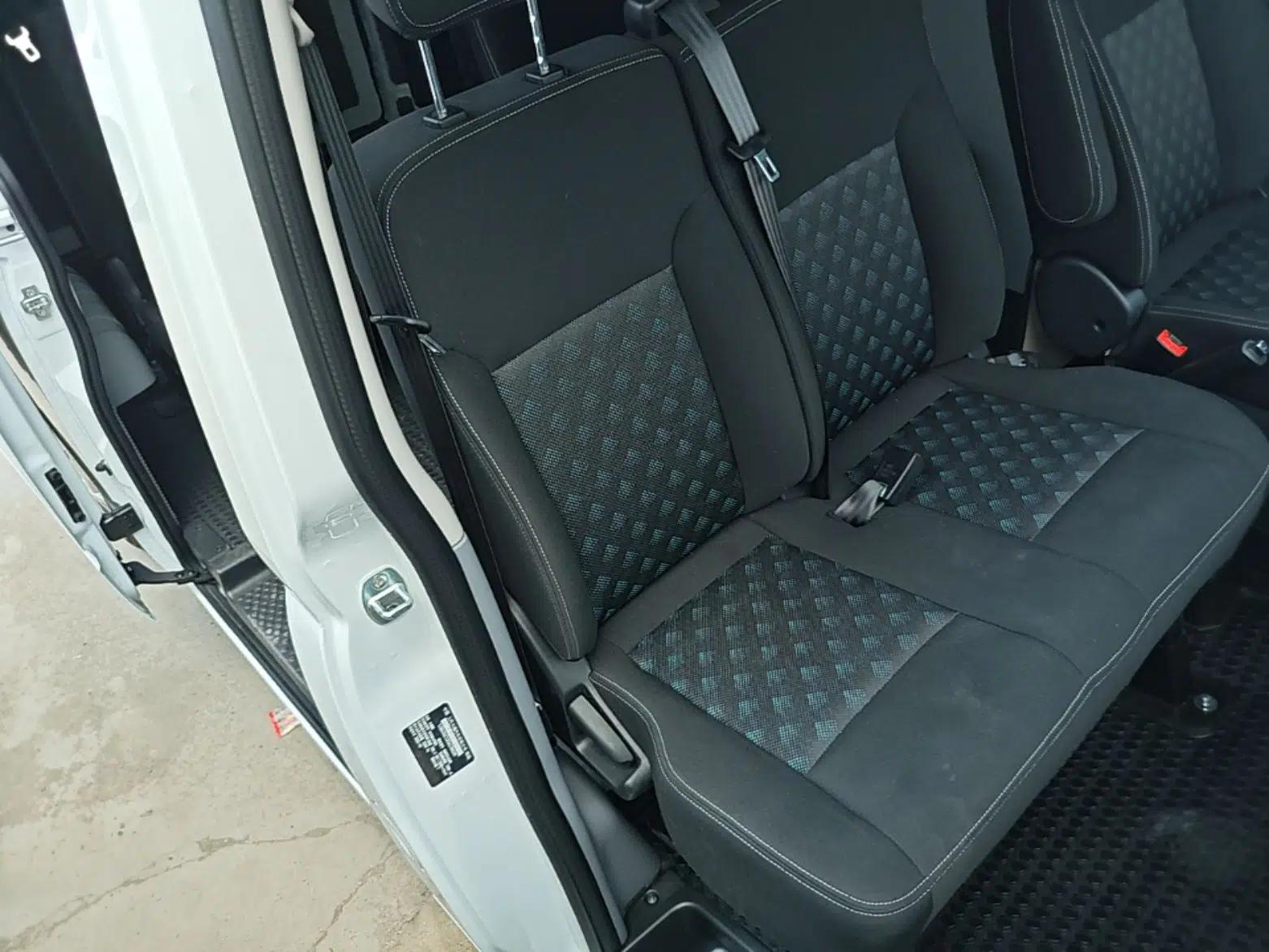 SAIC MAXUS Xintu V80 2025 PRO Aoyuntong 2.0T Automatic Long-Wheelbase Mid-Roof Model with 6/7/8/9 Seats — миниатюра 24