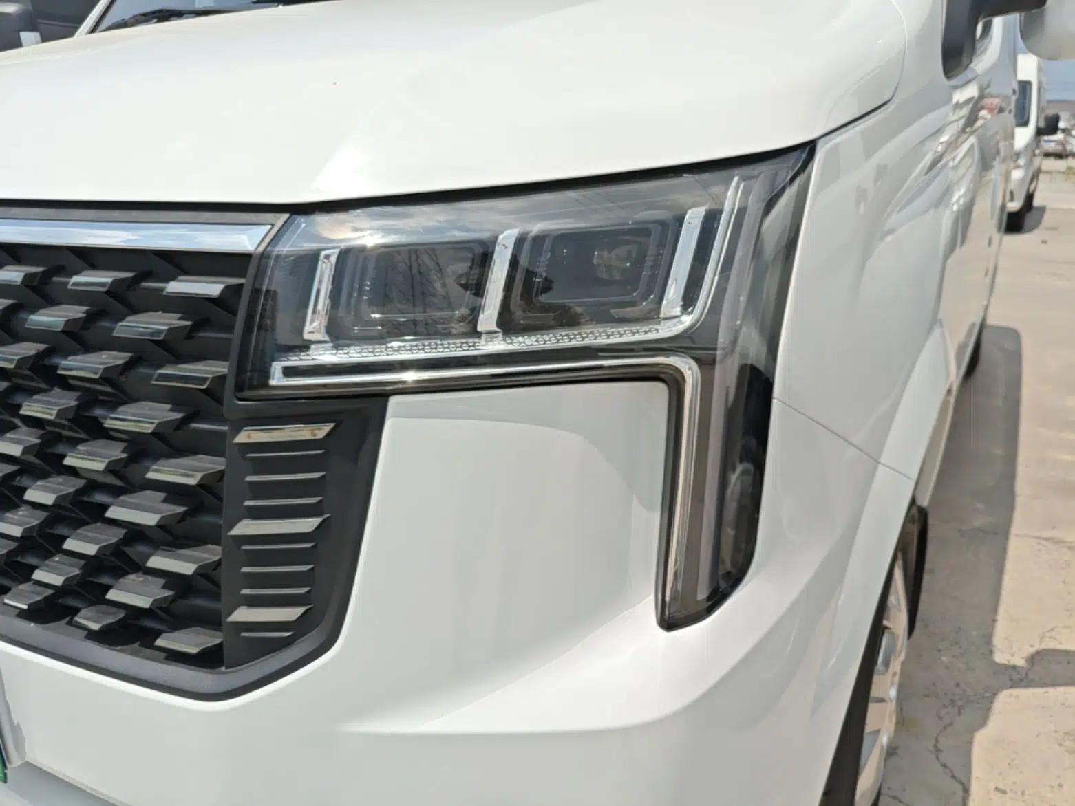 SAIC MAXUS Xintu V80 2025 PRO Aoyuntong 2.0T Automatic Long-Wheelbase Mid-Roof Model with 6/7/8/9 Seats — миниатюра 8