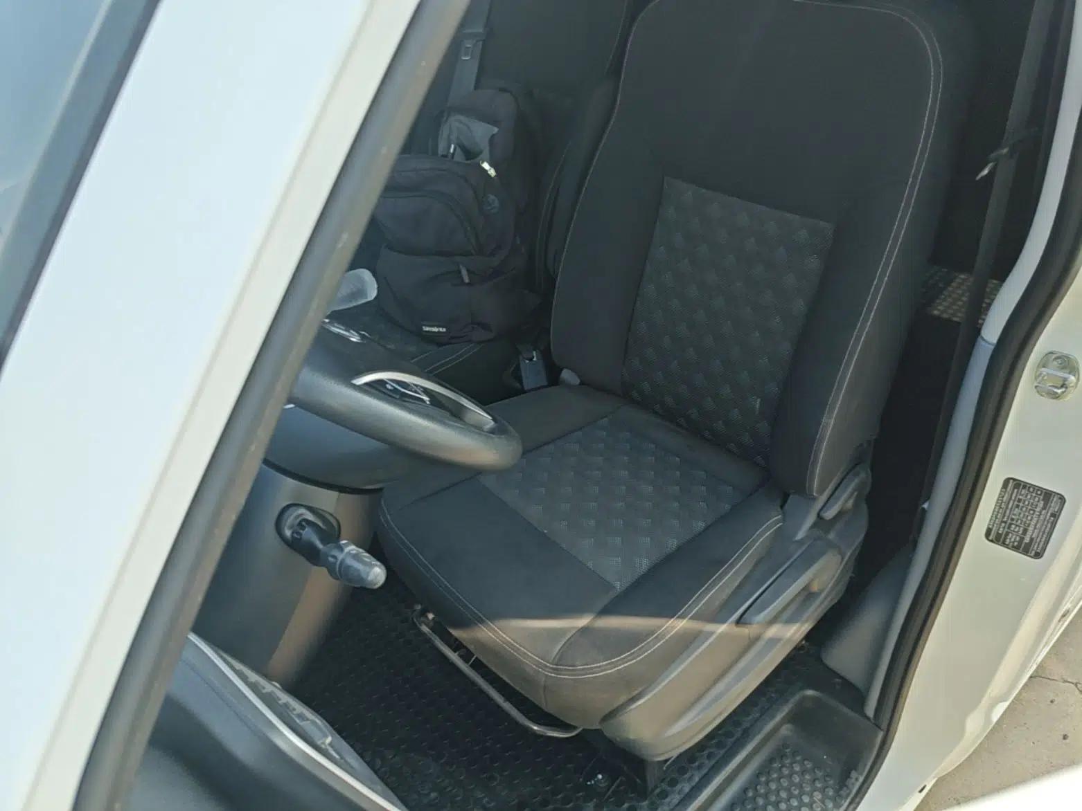 SAIC MAXUS Xintu V80 2024 Aotuntong Value Edition 6MT Short Wheelbase Ultra-Low Roof 127 Ps 5/6 Seats — миниатюра 22