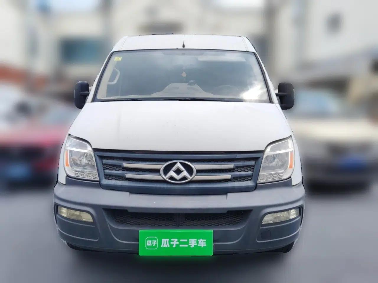 SAIC MAXUS Xintu V80 2012 2.5T Mid-Roof Value-Added Logistics Version D — миниатюра 2