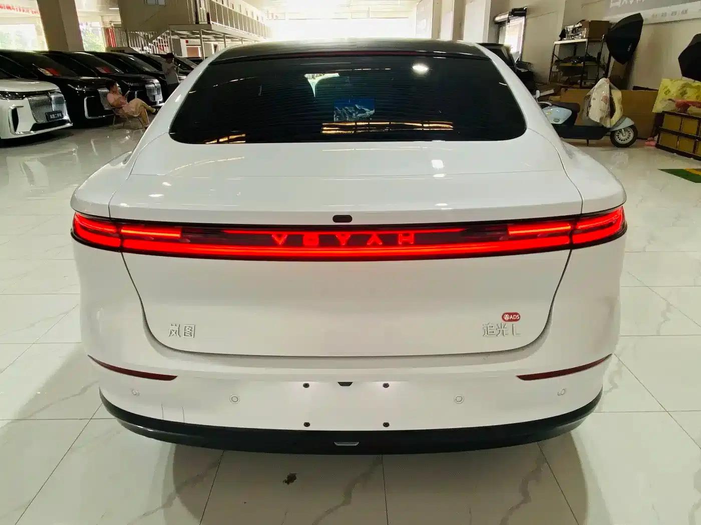 Voyah Chase Light L 2026 All-Wheel Drive Ultra — миниатюра 15