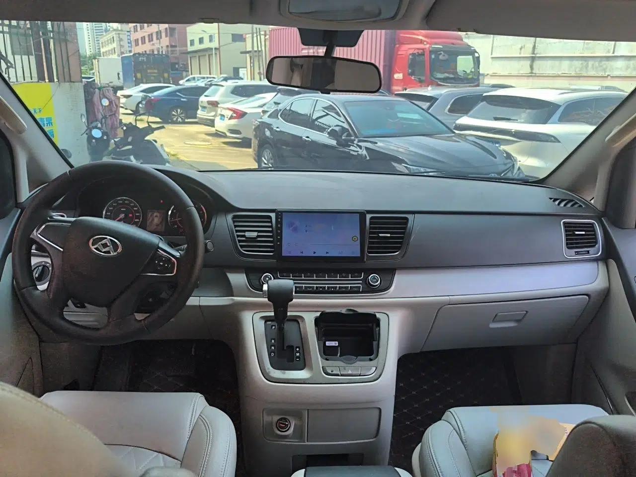 SAIC MAXUS G10 2014 2.0T Automatic Elite Edition — миниатюра 9
