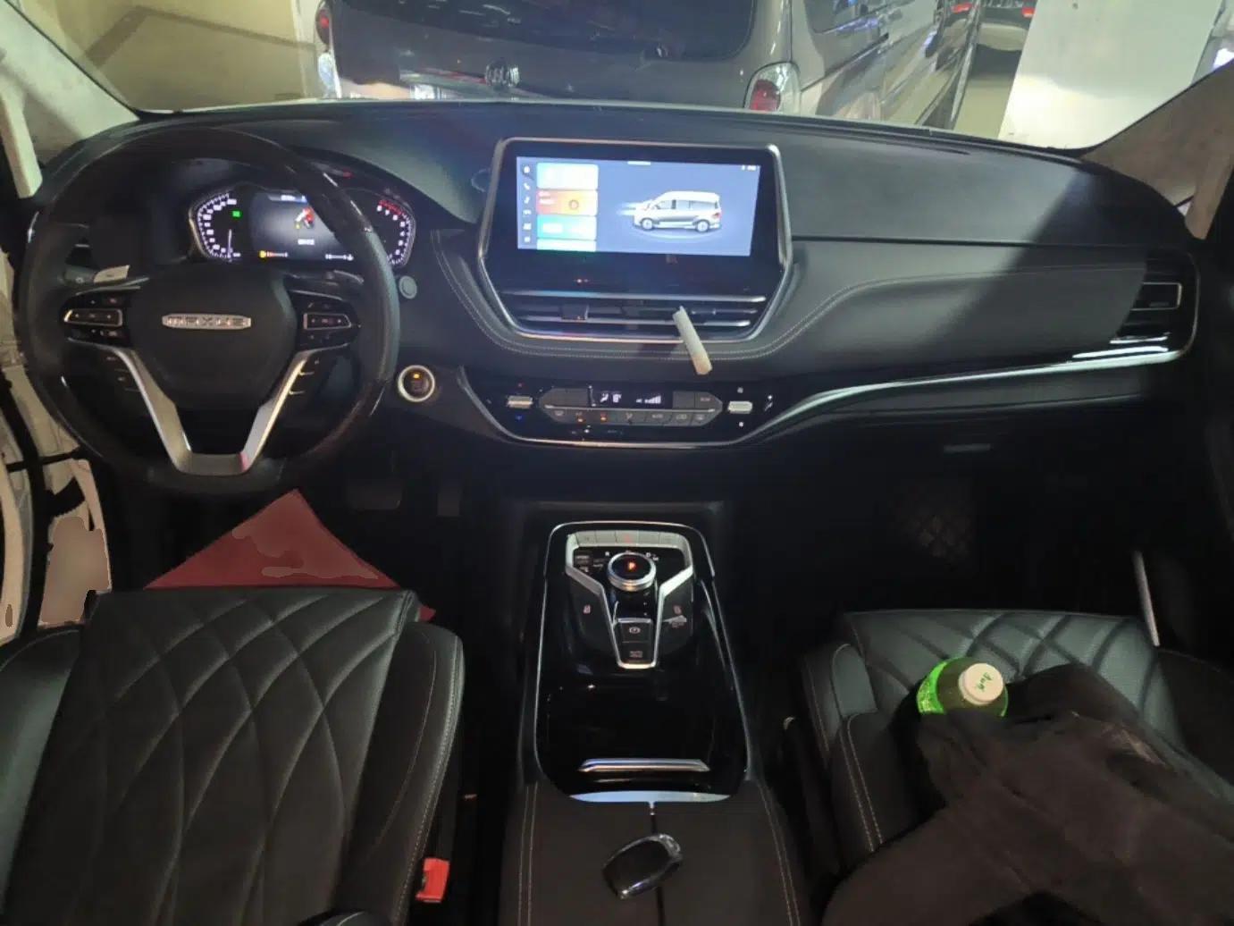 SAIC MAXUS G20 2023 PLUS 2.0T Gasoline Automatic Luxury Edition — миниатюра 17