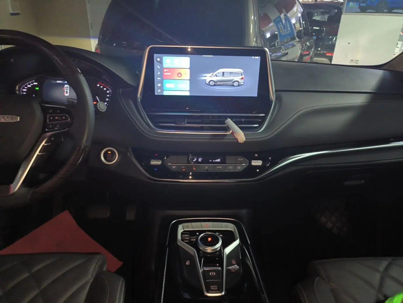 SAIC MAXUS G20 2023 PLUS 2.0T Gasoline Automatic Luxury Edition — миниатюра 20