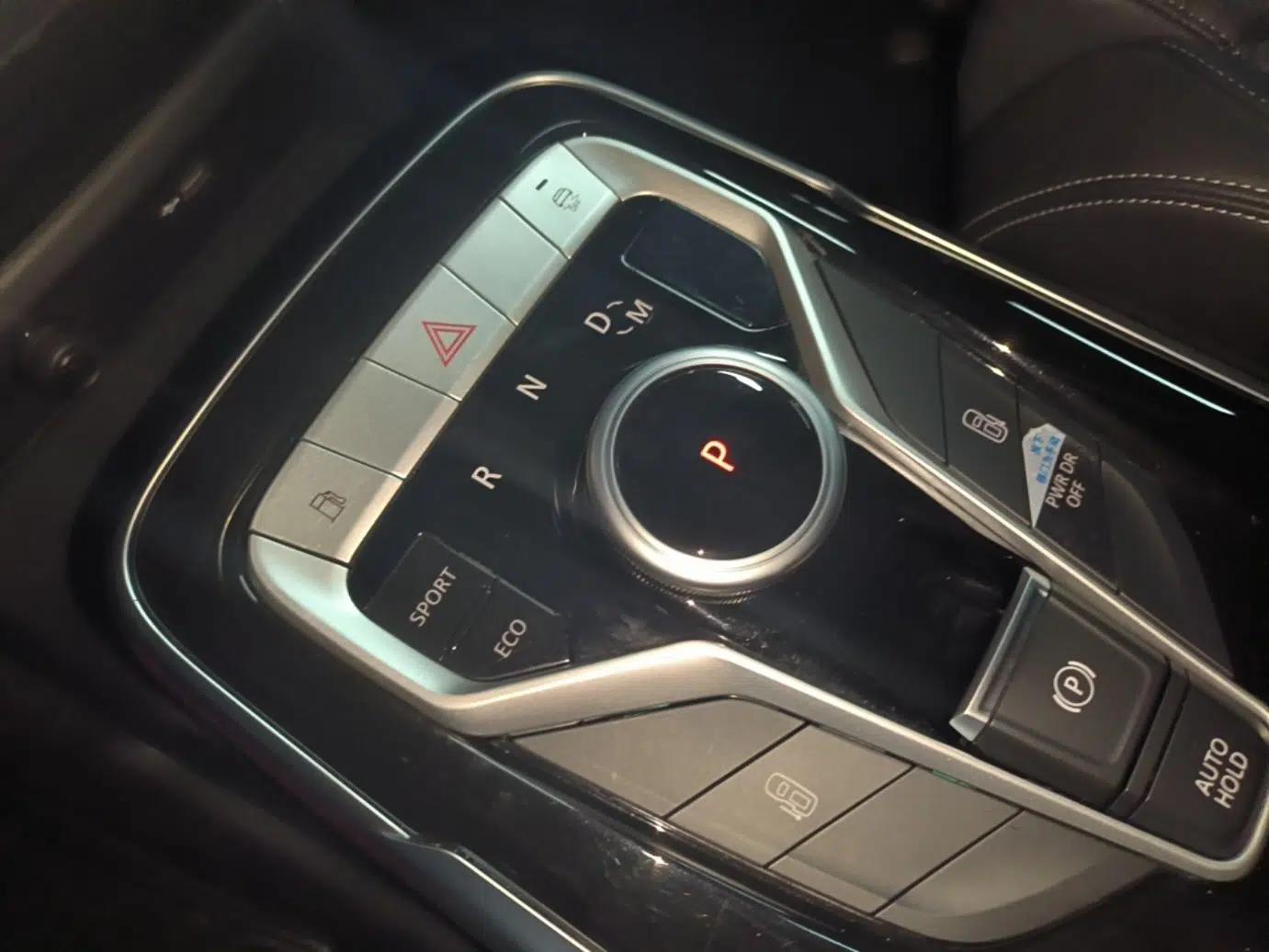 SAIC MAXUS G20 2023 PLUS 2.0T Gasoline Automatic Luxury Edition — миниатюра 21