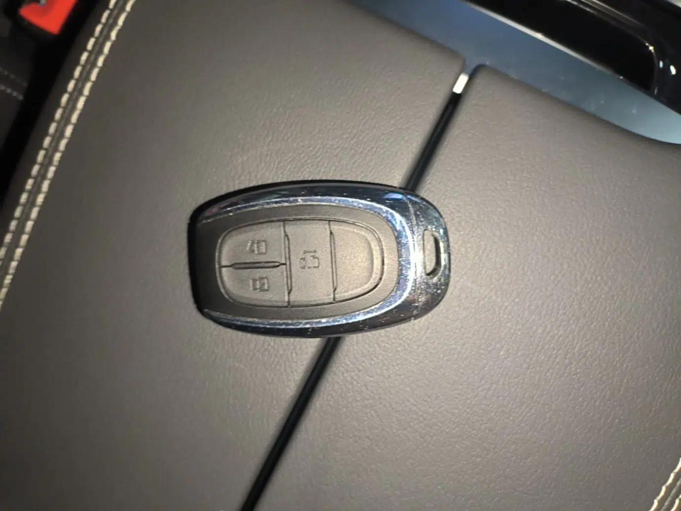 SAIC MAXUS G20 2023 PLUS 2.0T Gasoline Automatic Luxury Edition — миниатюра 28