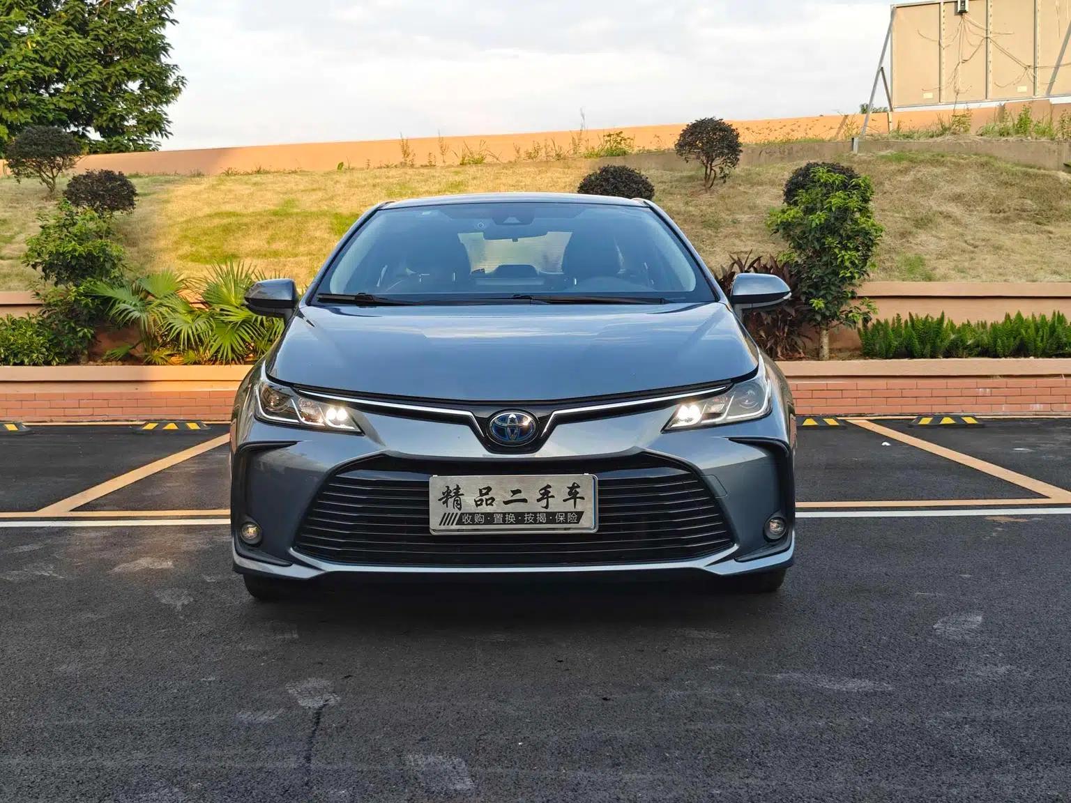 2021 Toyota Corolla Hybrid 1.8L E-CVT Elite Edition — миниатюра 2