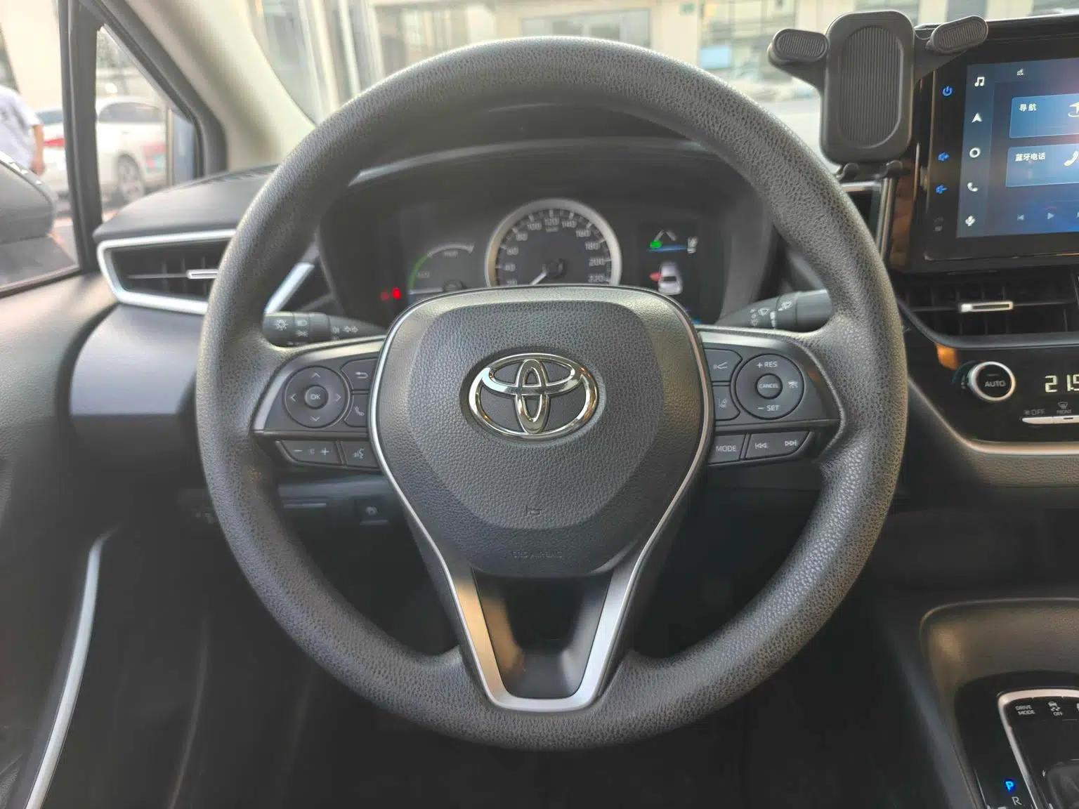 2021 Toyota Corolla Hybrid 1.8L E-CVT Elite Edition — миниатюра 12