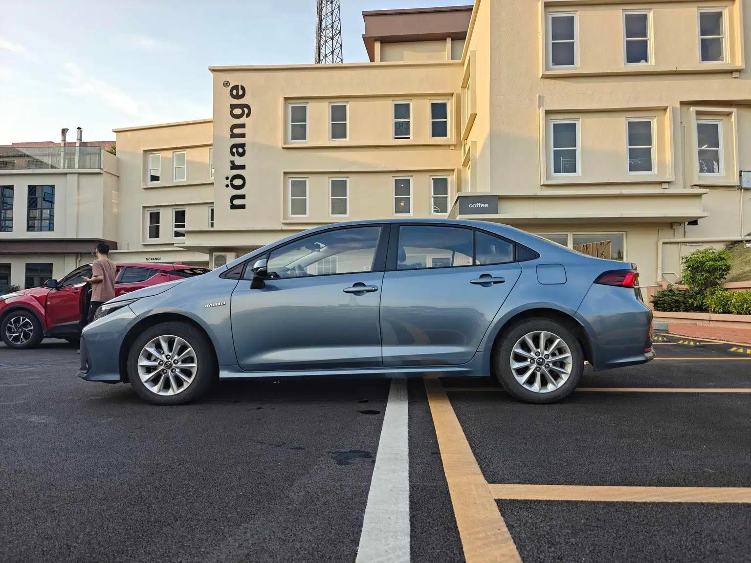 2021 Toyota Corolla Hybrid 1.8L E-CVT Elite Edition — миниатюра 5