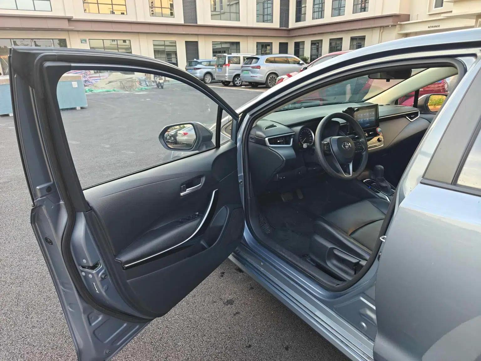 2021 Toyota Corolla Hybrid 1.8L E-CVT Elite Edition — миниатюра 7