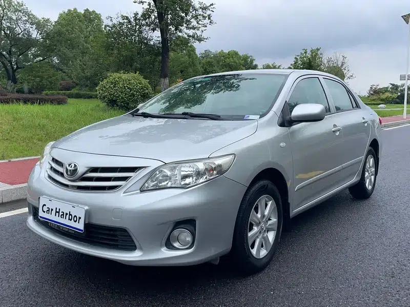 2011 Corolla 1.6L Automatic GL — миниатюра 1