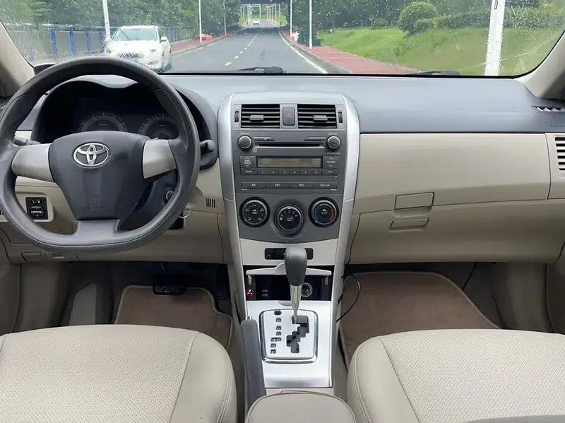 2011 Corolla 1.6L Automatic GL — миниатюра 11