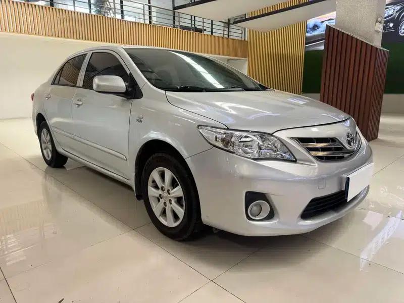 2013 Toyota Corolla Special Edition 1.6L Automatic GL — миниатюра 3