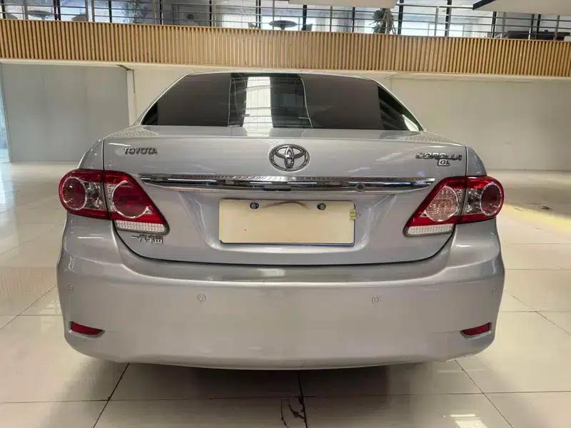 2013 Toyota Corolla Special Edition 1.6L Automatic GL — миниатюра 5