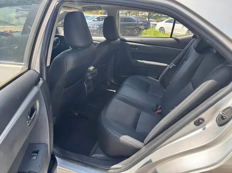 2014 Corolla 1.6L CVT GL-i — миниатюра 12