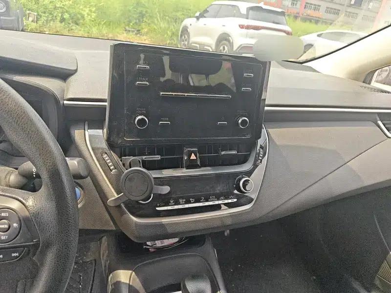 2019 Toyota Corolla Hybrid 1.8L E-CVT GL-i Pioneer Edition — миниатюра 12