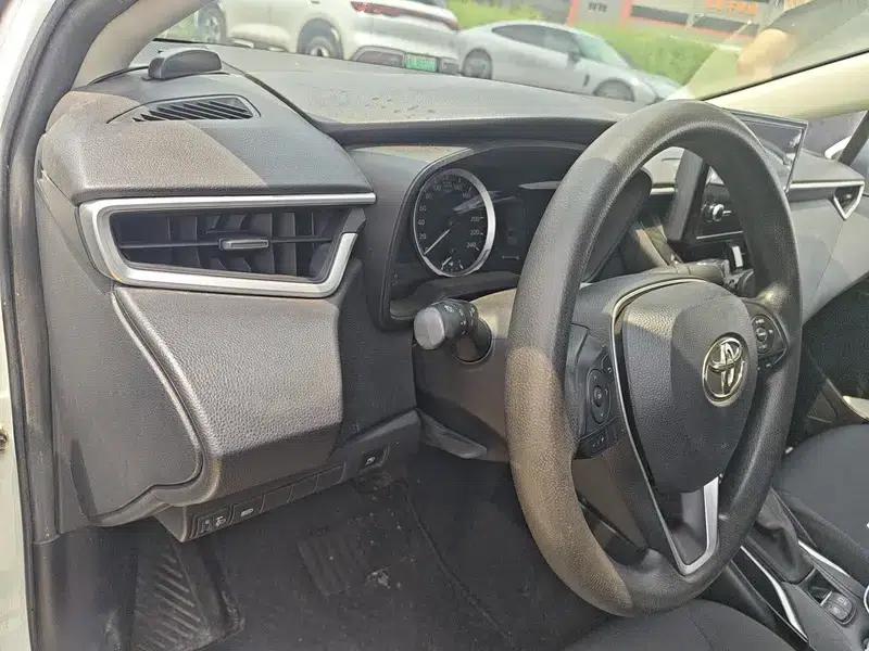 2019 Toyota Corolla Hybrid 1.8L E-CVT GL-i Pioneer Edition — миниатюра 13