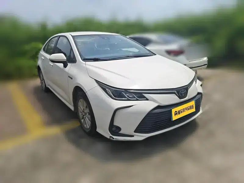 2019 Toyota Corolla Hybrid 1.8L E-CVT GL-i Pioneer Edition — миниатюра 3