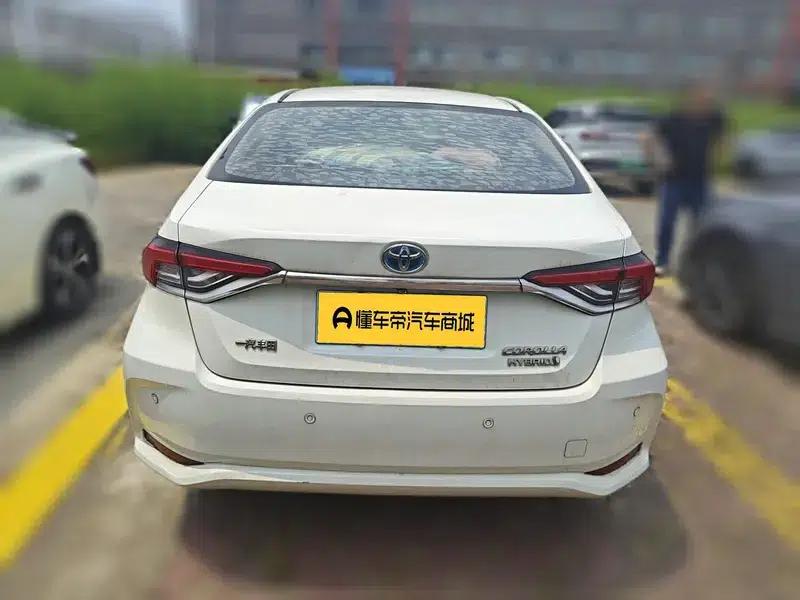 2019 Toyota Corolla Hybrid 1.8L E-CVT GL-i Pioneer Edition — миниатюра 5