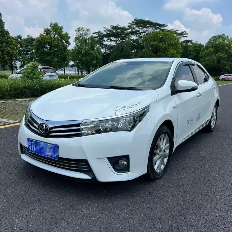 2016 Toyota Corolla 1.6L CVT GL-i Cool Edition — миниатюра 1