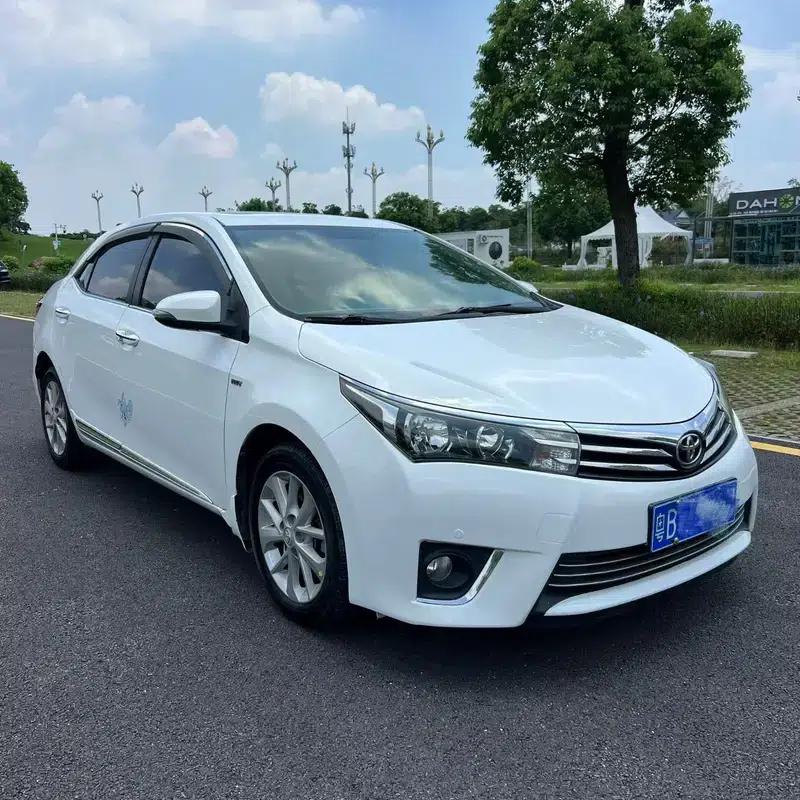 2016 Toyota Corolla 1.6L CVT GL-i Cool Edition — миниатюра 3