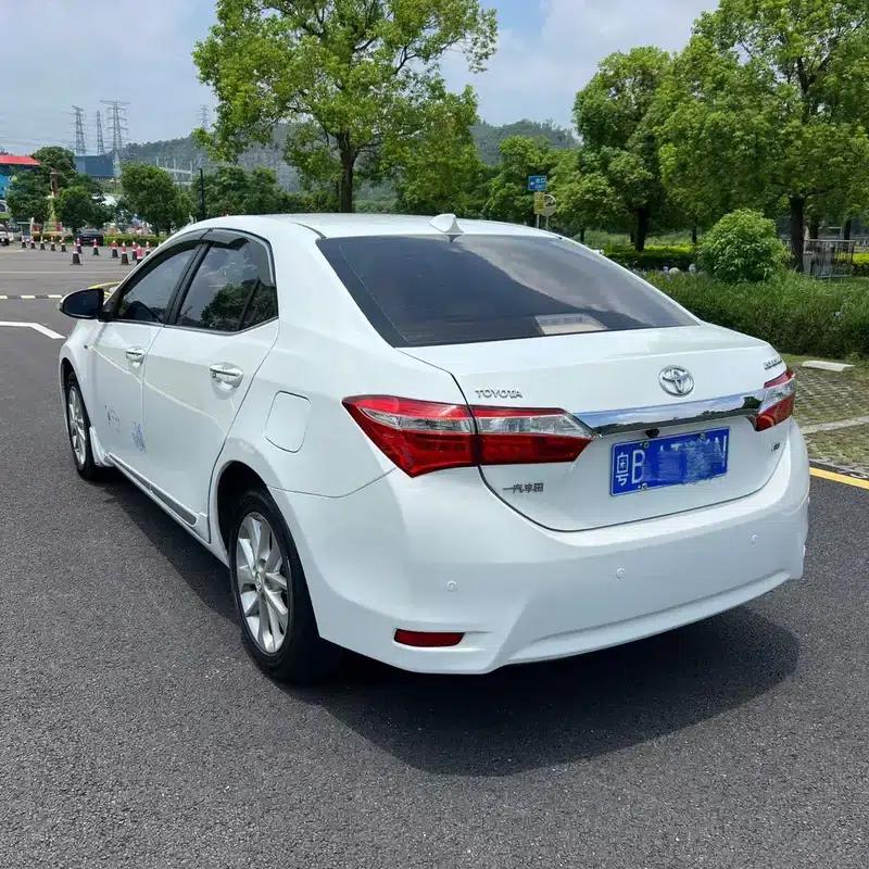 2016 Toyota Corolla 1.6L CVT GL-i Cool Edition — миниатюра 5