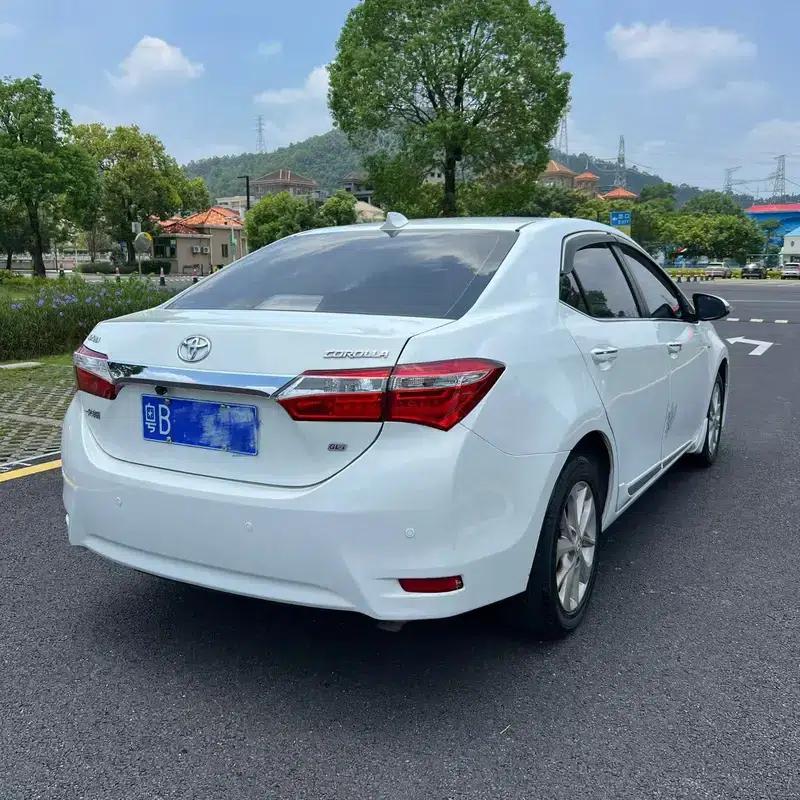 2016 Toyota Corolla 1.6L CVT GL-i Cool Edition — миниатюра 6