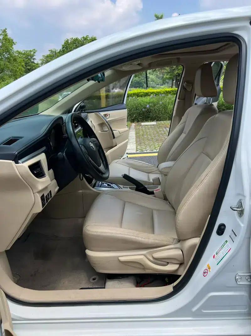 2016 Toyota Corolla 1.6L CVT GL-i Cool Edition — миниатюра 9