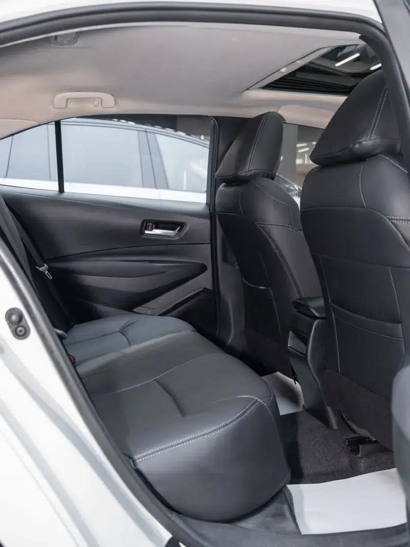 2023 Toyota Corolla 1.2T S-CVT Elite Edition — миниатюра 17