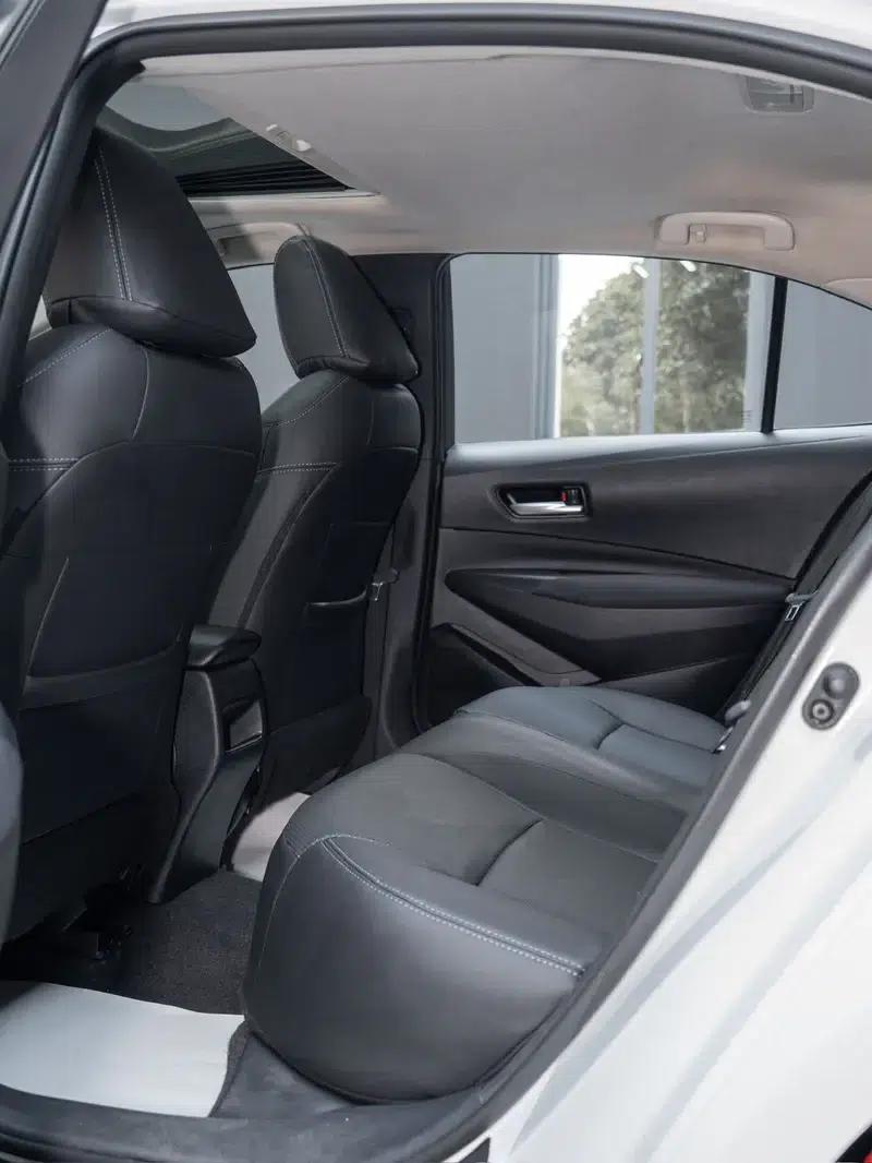 2023 Toyota Corolla 1.2T S-CVT Elite Edition — миниатюра 19