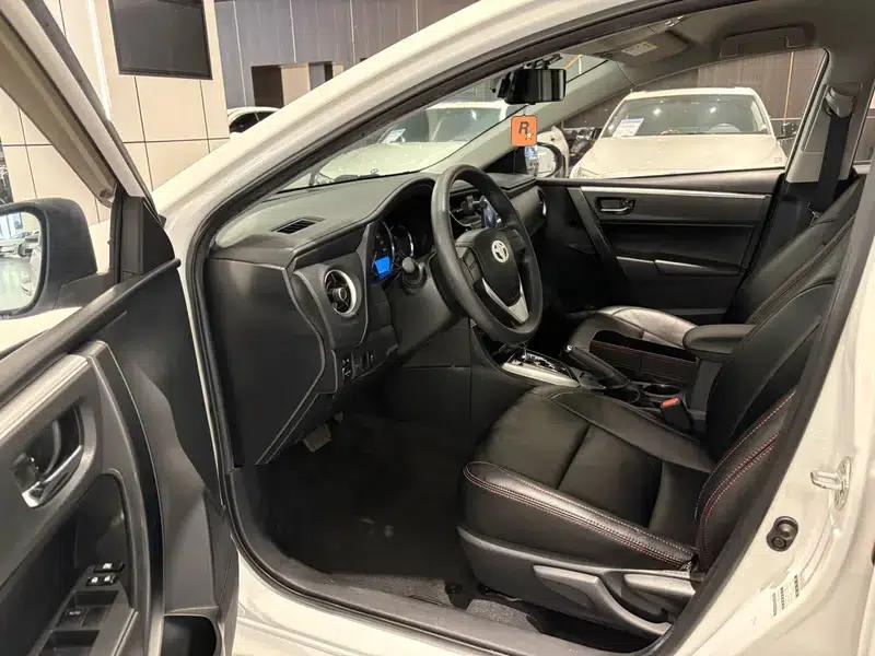 2017 Corolla 1.2T CVT GL — миниатюра 9